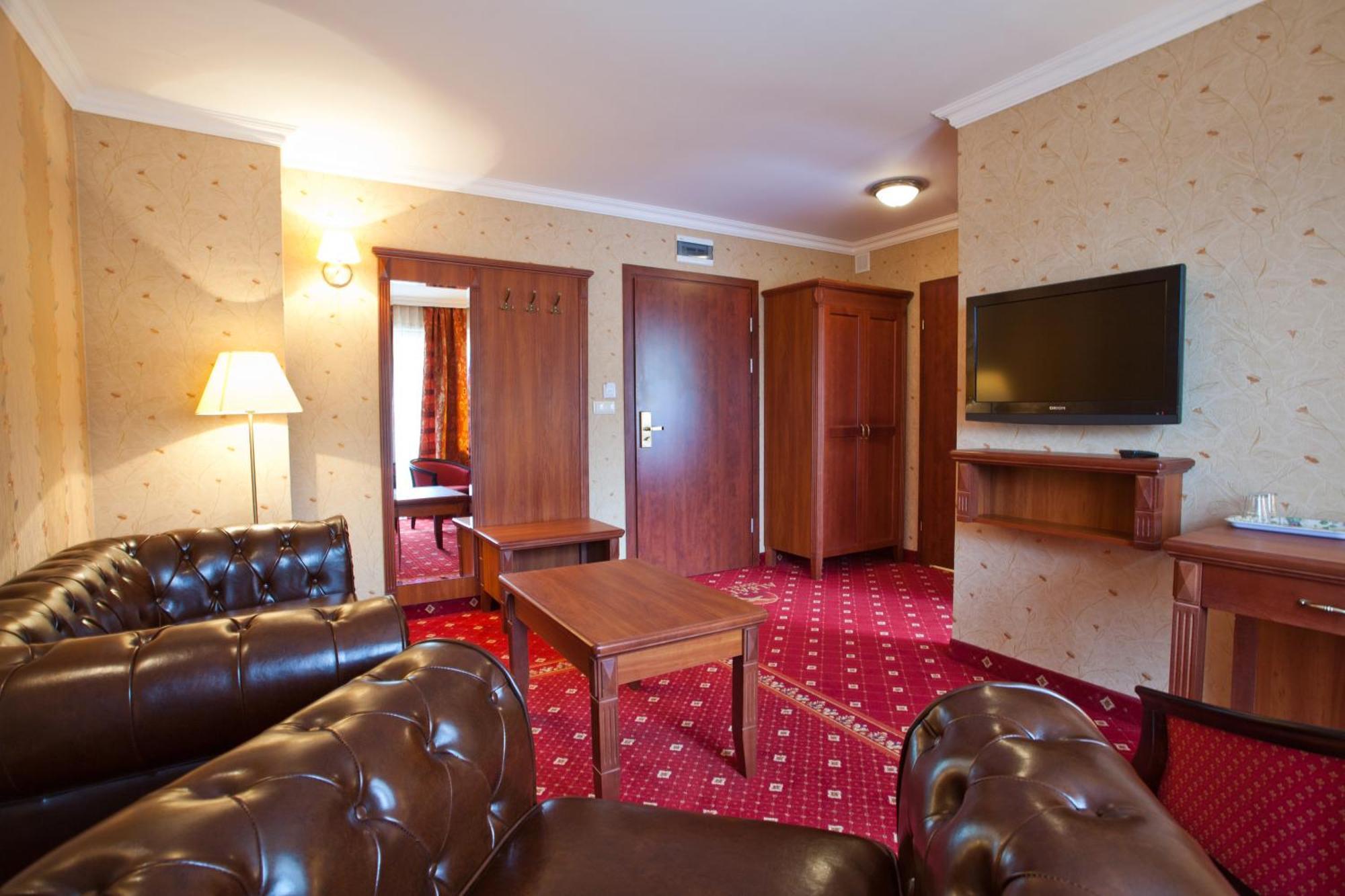 Hotel Albatros Serwy 외부 사진